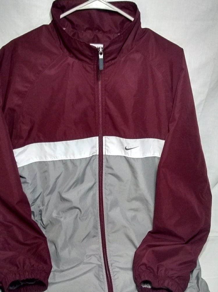 Nike retro wind breaker (MENS)